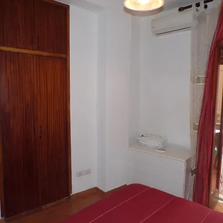 公寓 贾尔迪尼纳克索斯维亚翁贝托25号公寓 *