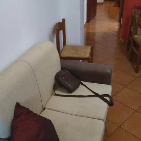 Giardini-naxos Via Umberto 25